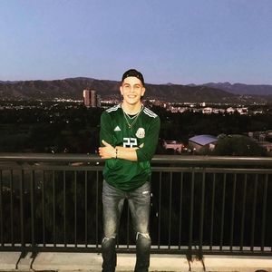 Meet your Posher, Christopher